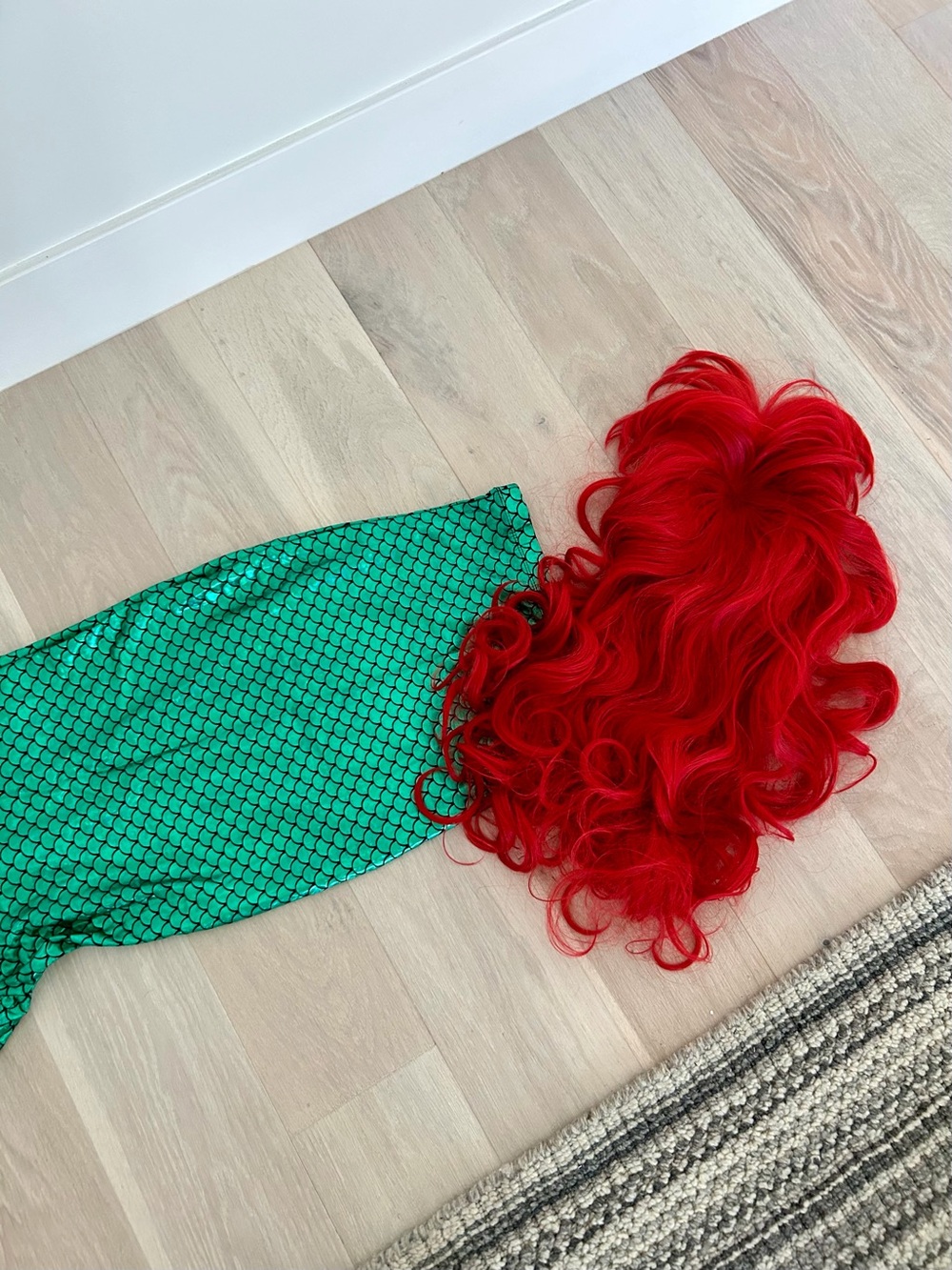 S-M Forplay Mermaid Skirt and Red Cosplay Wig, Ariel, Halloween